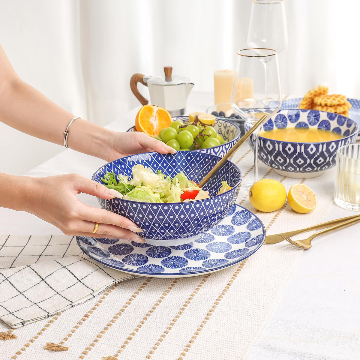 Ceramic 53 OZ Salad Bowls Set, Set of 3, Vintage Blue E733
